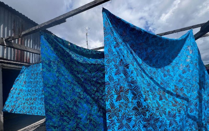 27 Creative Ways to Use Javanese Batik in Your Garden